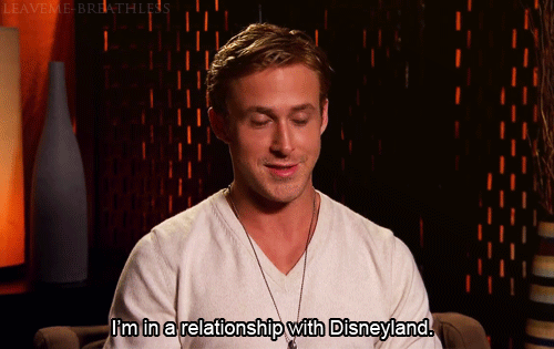 source:ryan-gosling-disneyland-giphy 你的疯粉情人也有这些症状