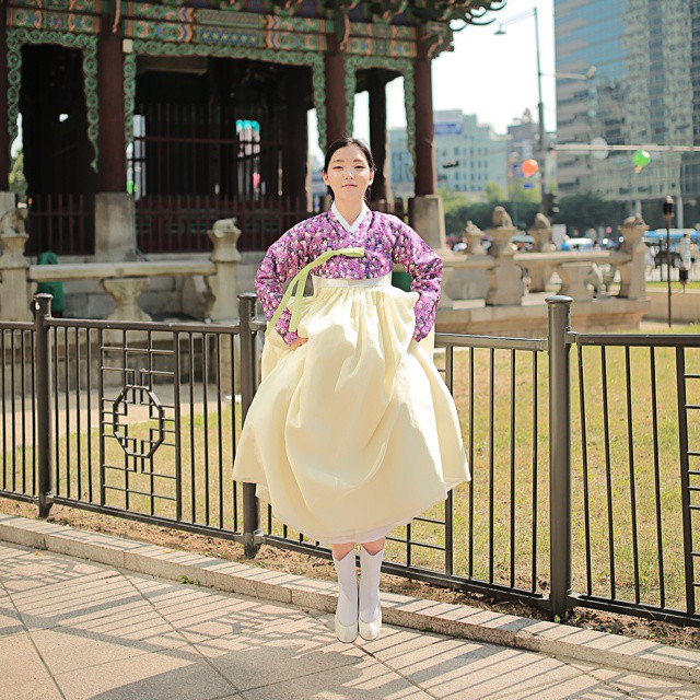 碎花 澎裙宛若仙女下凡!新式韩服这样穿真的美翻