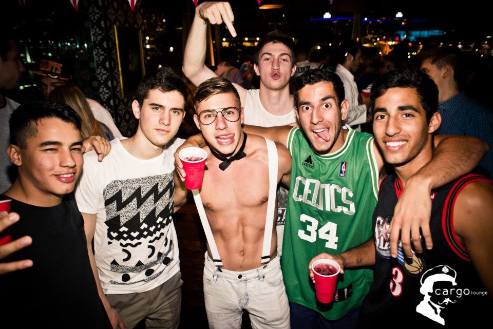 校园里的高富帅组织!美国大学兄弟会大解密