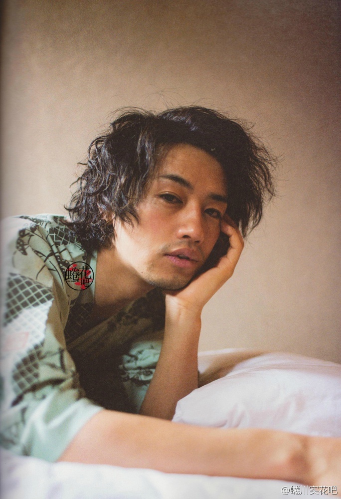 《昼颜》斋藤工超有才!大桥三重唱×「魔性之男」mv出炉