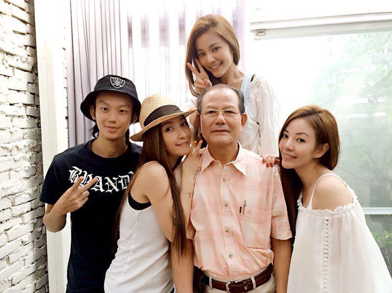 在许维恩背后撑腰的女神姊姊们 | 女神三姊妹,许路儿,许菲菲,许维恩